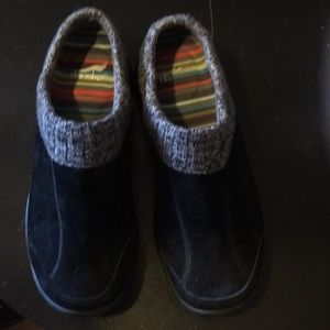 Dansko men or womens slip on shoes